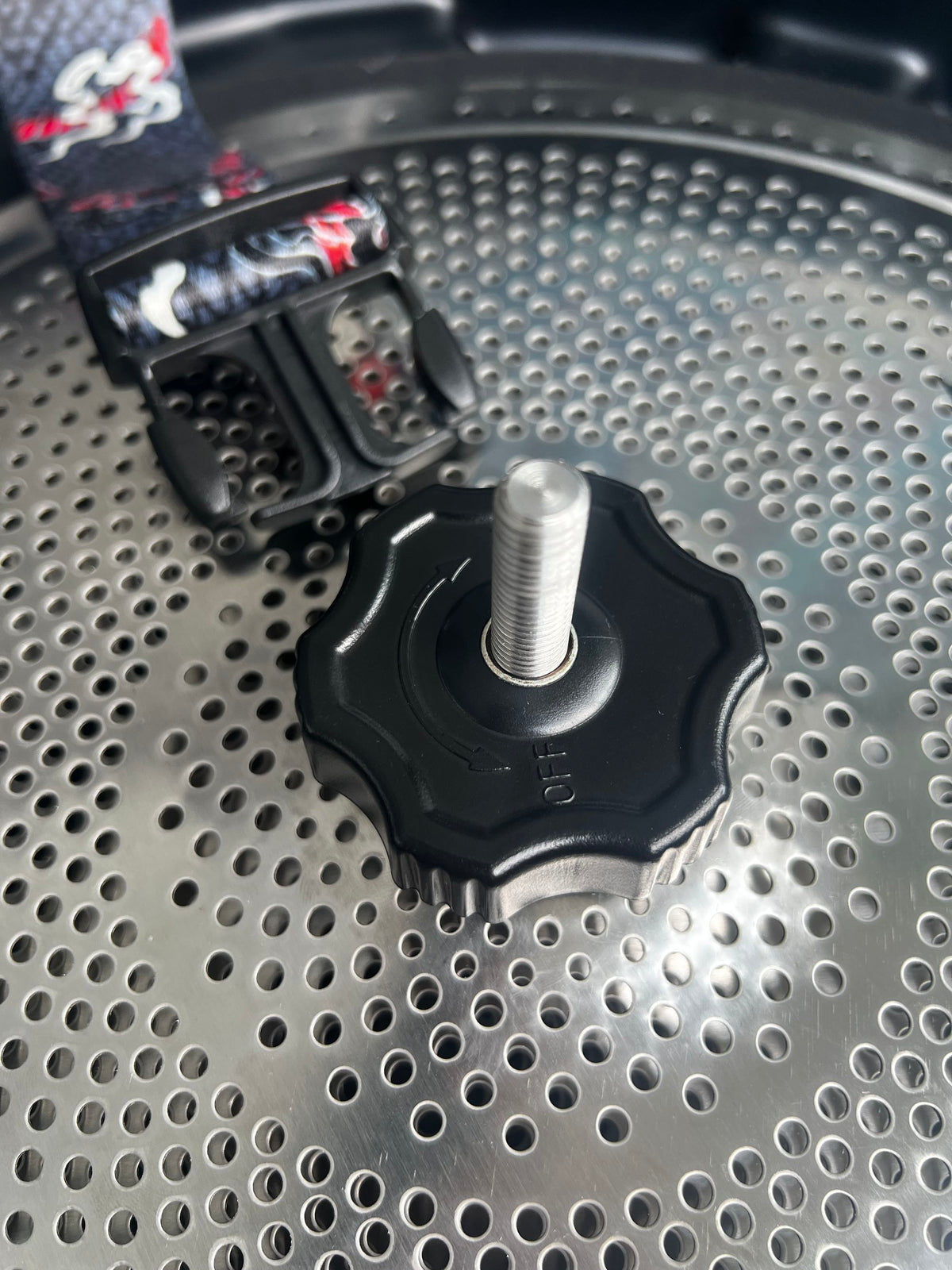 22" TAN Cymbal Hard Case with wheels for Cymbals & Round Drum Shield (DARUMA22-01A)