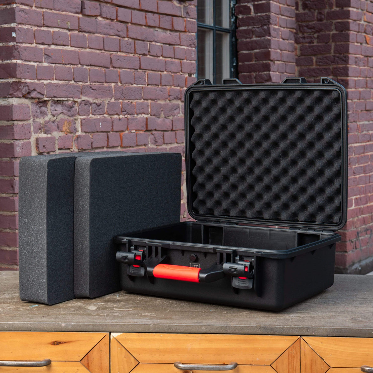 dgsusa hard case 17" Protector case "DGCASE@Series 50" | interior: 15.35 x 10.43 in | 4 variants height