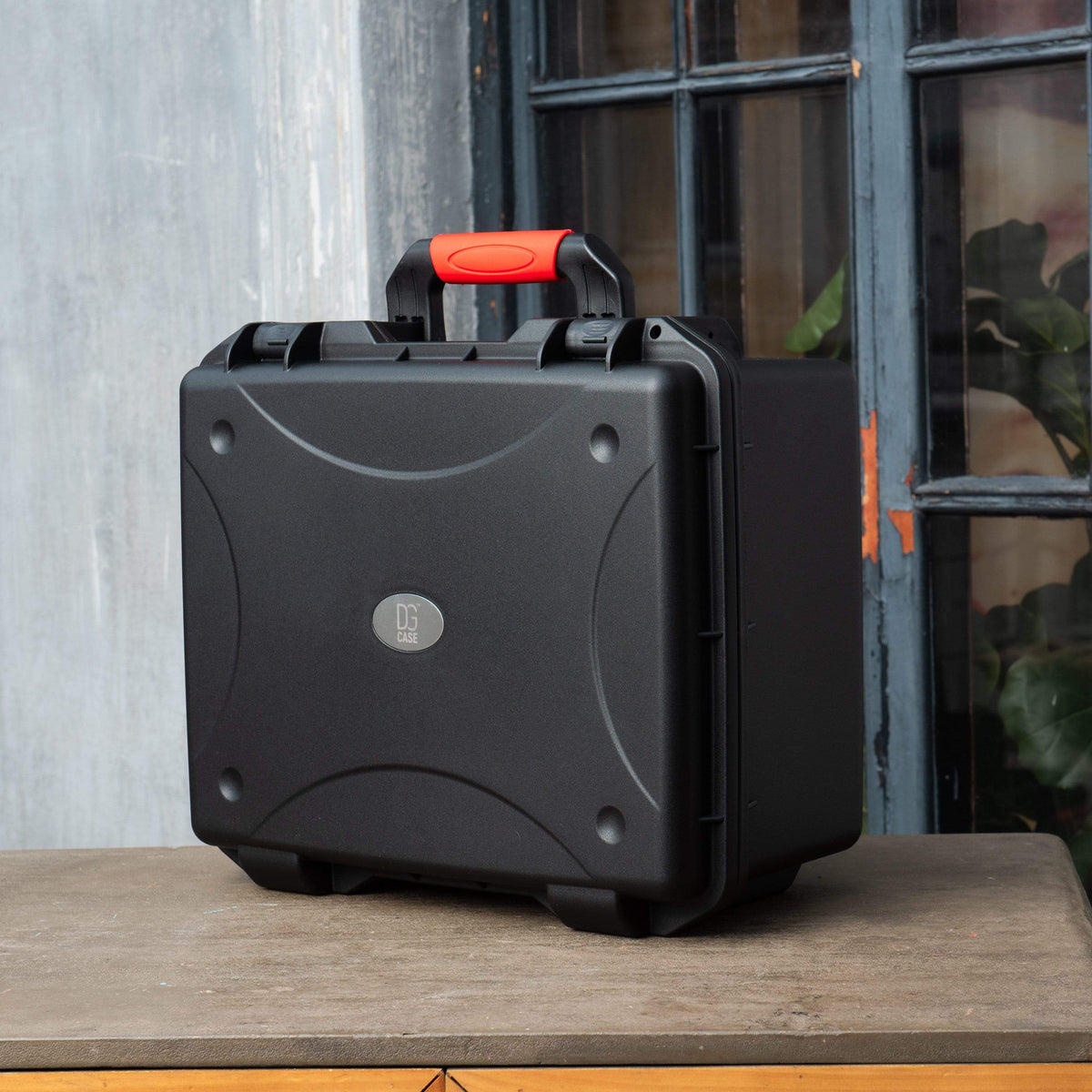 dgsusa hard case 17" Protector case "DGCASE@Series 50" | interior: 15.35 x 10.43 in | 4 variants height