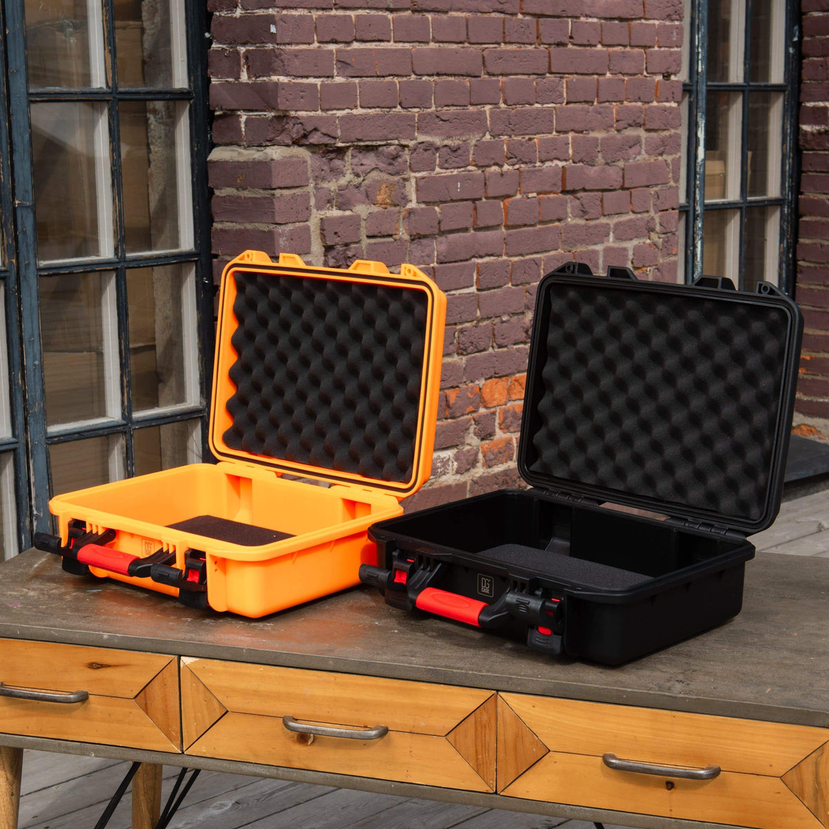 dgsusa hard case 17" Protector case "DGCASE@Series 50" | interior: 15.35 x 10.43 in | 4 variants height