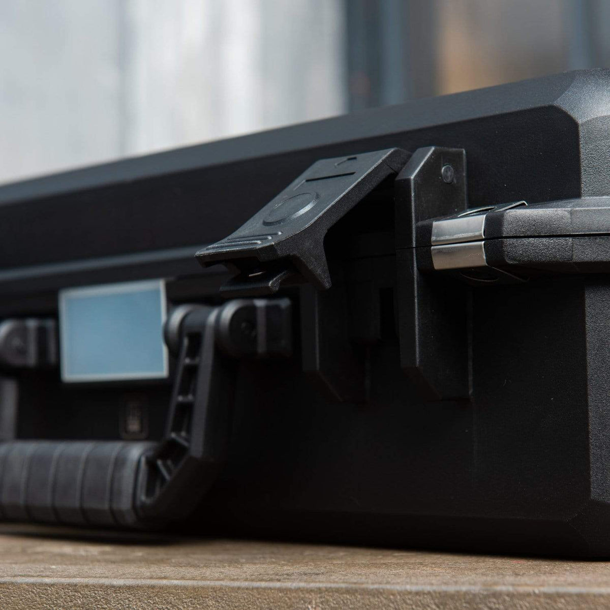 dgsusa hard case 19" Protector case DGCASE@70-01 | interior: 17.52 x 12.79 x 5.31 in